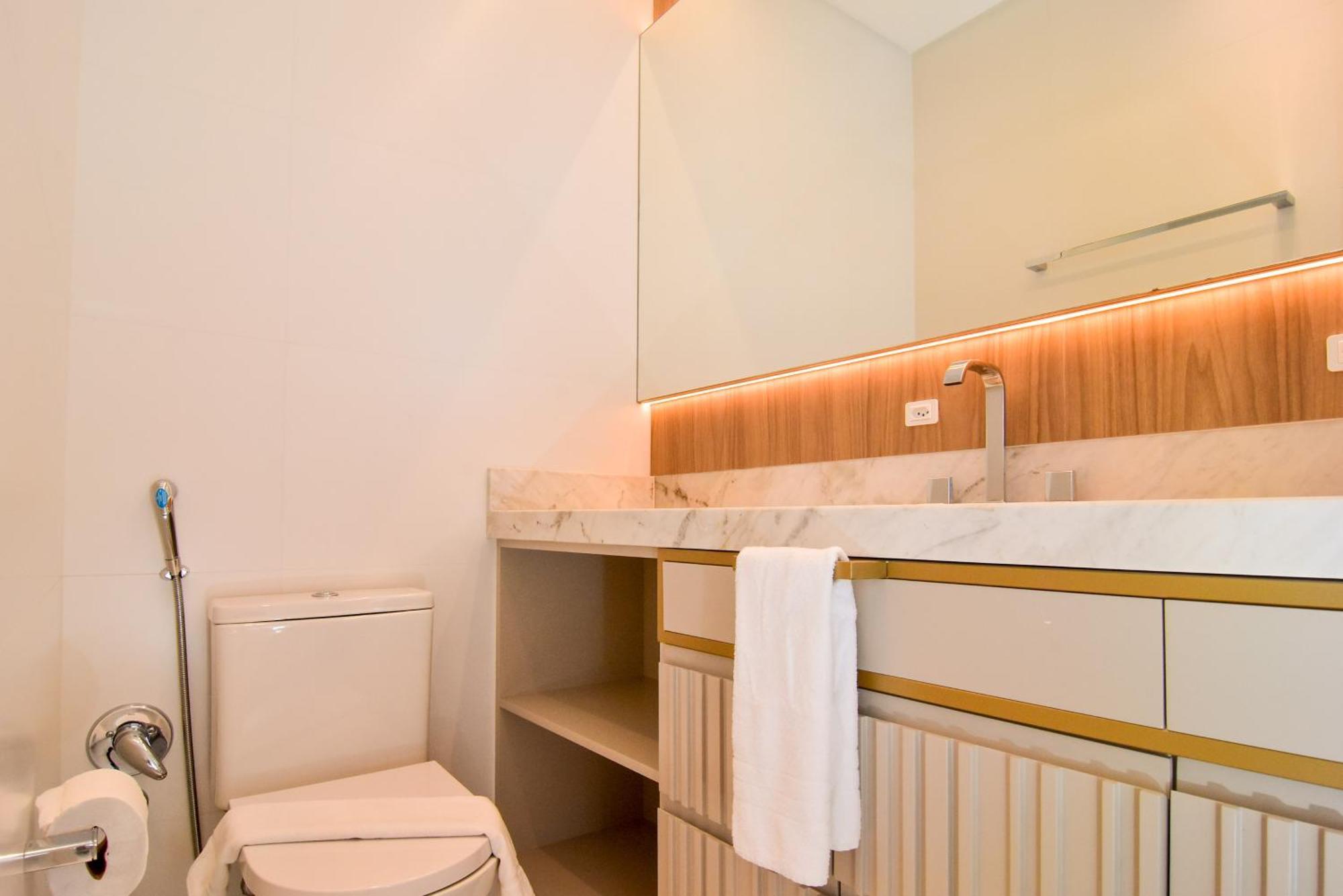Luxo Vista Mar A 250 Mts Da Praia, Rua 2850 Ug2425 Balneario Camboriu